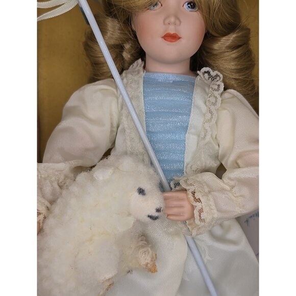 The Danbury Mint Storybook Porcelain Doll Collection "Little Bo Peep"-11" #I1941 - Picture 3 of 10